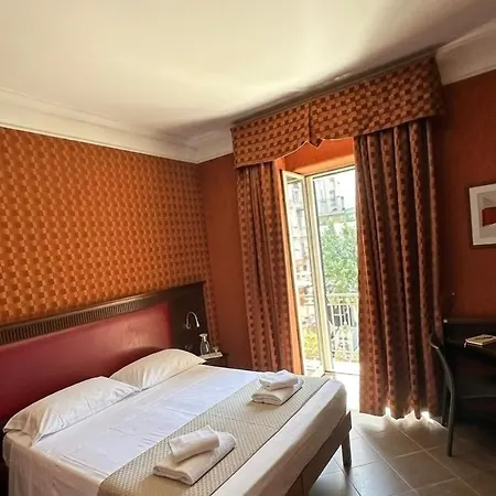 Smart Station Hotel-3